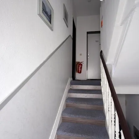 Хостел The Penny Pincher *