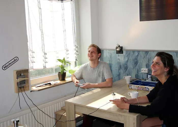 بيت شباب The Penny Pincher كولونيا